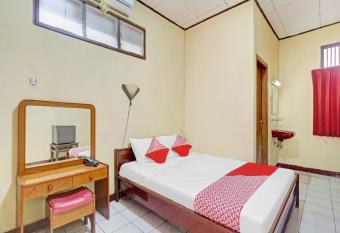 OYO 3101 Hotel Mutiara allows 18 year olds to book a room