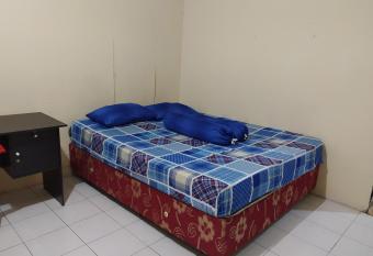 OYO 3116 Batu Putih Homestay allows 18 year olds to book a room