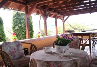 Kara Apartman has Balcony rooms