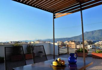 Astonishing view central apartment has Balcony rooms