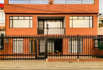 Hospedaje Casa Bachu   has Balcony rooms