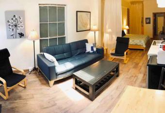 Loft 4 o 1 of 5 downtown allows 18 year olds to book a room