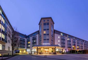 Novotel Mainz allows 18 year olds to book a room