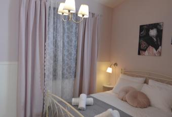 Olympia s Apartments has Balcony rooms