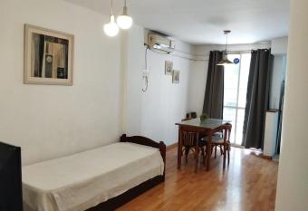 Moreno 186 has Balcony rooms