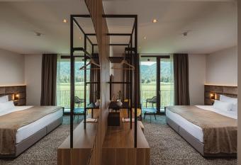 Hotel Grof allows 18 year olds to book a room