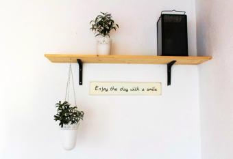 5 bedrooms house with enclosed garden and wifi at Poble Nou 6 km away from the beach has Balcony rooms