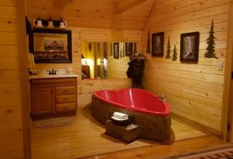 Sweet Romance has Balcony rooms