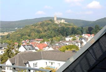 Penthouse Zimmer mit Bad EM2024 Hospitality Package has Balcony rooms