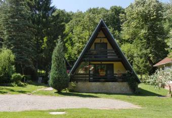 Planinska ku  a  has Balcony rooms