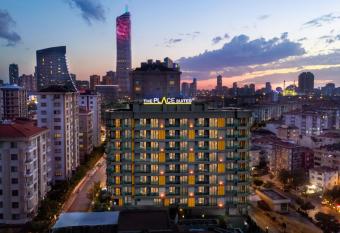 Ata  ehir The Place Suites has Balcony rooms