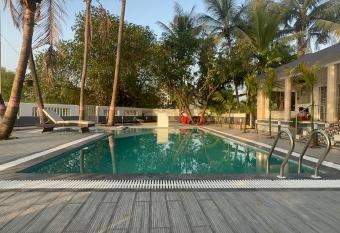 Bendres Vedic Agro Farm- A WELLNESS CENTRE has Balcony rooms