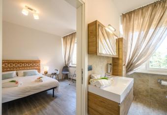 Casa Porta Nuova Verona allows 18 year olds to book a room