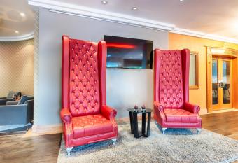 Leonardo Hotel Heidelberg allows 18 year olds to book a room