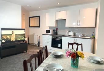 Edinburgh Ocean Inn allows 18 year olds to book a room