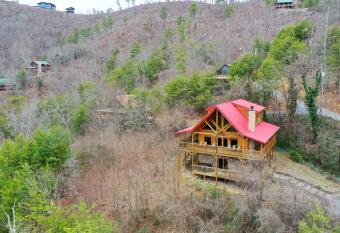 Ain't No Mountain High Enough has Balcony rooms