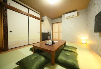 Asana-Yuna has Balcony rooms