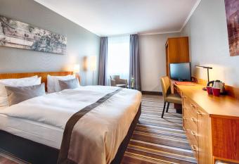 Leonardo Hotel Aachen allows 18 year olds to book a room