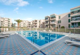 La Casa De Enzo has Balcony rooms