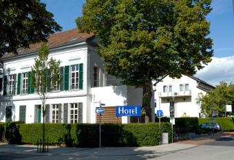 Hotel ZweiLinden Meckenheim Bonn has Balcony rooms