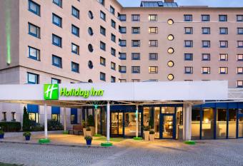 Holiday Inn Stuttgart, an IHG Hotel allows 18 year olds to book a room