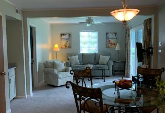 Ocean Glass Condominiums has Balcony rooms