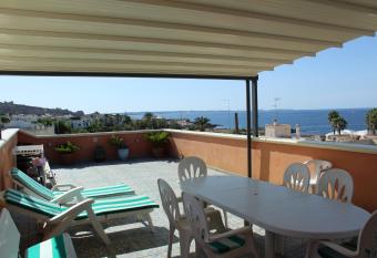 Splendida casa con vista sulla Baia di Gallipoli has Balcony rooms