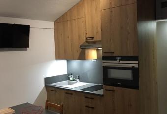 La chaumi  re des neiges has Balcony rooms