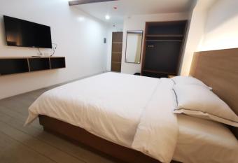 Soleo Inn allows 18 year olds to book a room