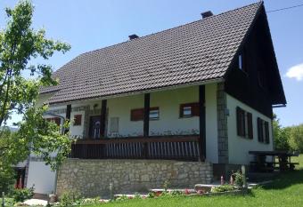 House Elena - Apartment-4 has Balcony rooms