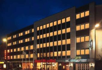 Hotel Mondial allows 18 year olds to book a room