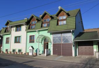 Villa Vraji has Balcony rooms