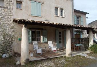 Studio massacan has Balcony rooms