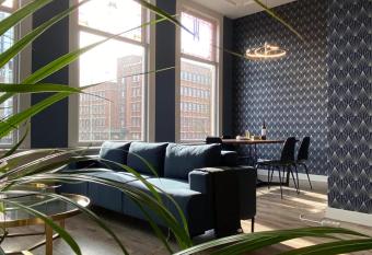 Apartement City Centre with roof terrace and parking with additional costs has Balcony rooms