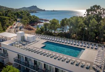 SOWELL HOTELS La Plage has Balcony rooms