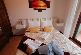 Mahatma Residence lake View has Balcony rooms