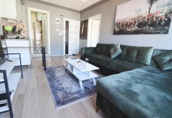 Karak  y VAV Suites has Smoking rooms