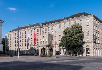 Wyndham Duisburger Hof allows 18 year olds to book a room