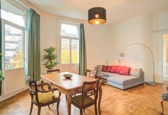 The National Lodge has Balcony rooms