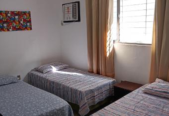 Casa Rosarinho 1- RECIFE allows 18 year olds to book a room