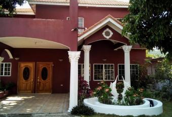 Dmeechi allows 18 year olds to book a room