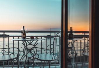 Sapphire Rooms has Balcony rooms