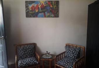 hospedaje Maluli suit 2 allows 18 year olds to book a room