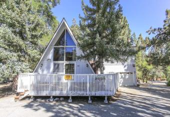 Makin' Memories At Summit-1683 By Big Bear Vacations has Balcony rooms