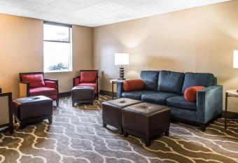 Quality Inn and Suites Towanda allows 18 year olds to book a room