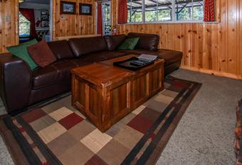 Village Retreat-1897 by Big Bear Vacations has rooms with a private hot tub