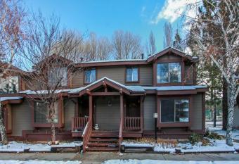 Knotty Pine Big Bear Lake Retreat-1899 by Big Bear Vacations has Balcony rooms