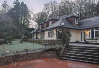 Wye Valley Retreat allows 18 year olds to book a room