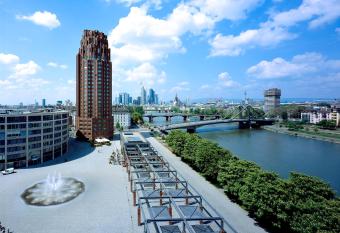 Lindner Hotel Frankfurt Main Plaza, part of JdV by Hyatt allows 18 year olds to book a room