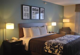 Sleep Inn & Suites allows 18 year olds to book a room